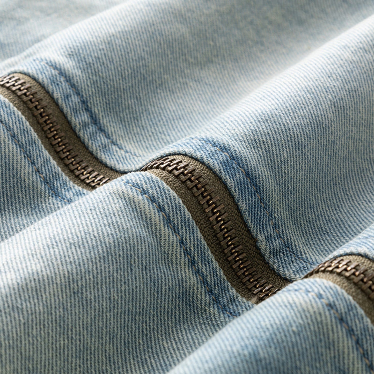 Lightweight Crewneck Denim jacket